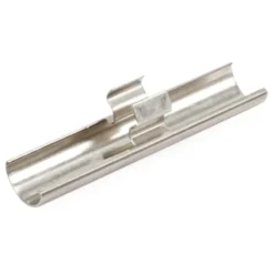 Clip alu pour moulure plastique de joint de vitre