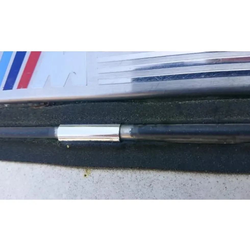 Clip fermoir en aluminium de moulure joint de pare-brise ou lunette arrière pour BMW Série 02 E10 (03/1966-07/1977)