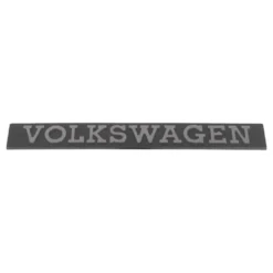 Emblème arrière VOLKSWAGEN chromé sur fond noir de hayon pour VW Scirocco 1 (04/1974-03/1981)