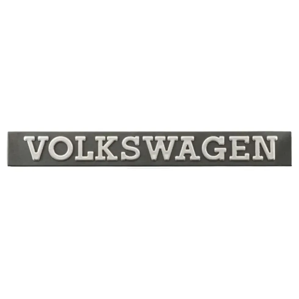Emblème arrière VOLKSWAGEN chromé sur fond noir de hayon pour VW Passat B1 (1975-1980)
