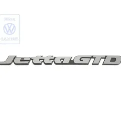 Emblème JETTA GTD chrome satiné sur fond noir pour face arrière de VW JETTA 2 finition GTD phase 2 (08/1987-07/1992)