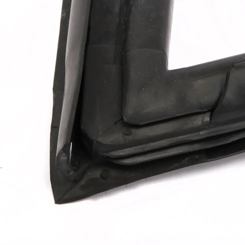 Joint sur custode arrière pour Porsche 911 et 964 (1987-1994) - côté droit