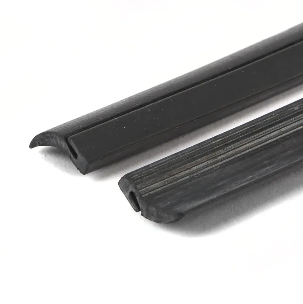 Joints verticaux de Popout pour Karmann Ghia 72 ->74 - par 2