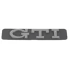 Sigle GTI chromé sur fond noir de baguette d'aile arrière 63mm pour VW Golf 3 GTI Berline et Cabriolet (09/1991-05/1998)