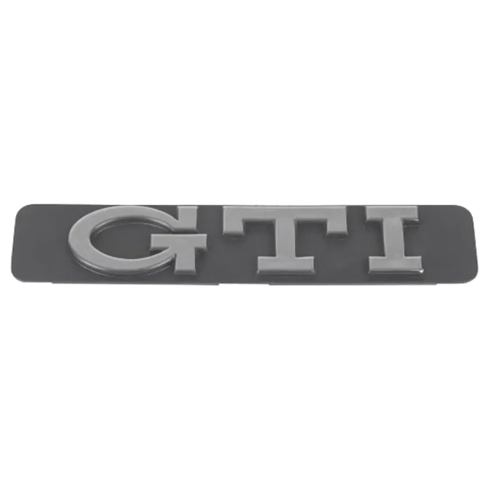 Sigle GTI chromé sur fond noir de baguette d'aile arrière 63mm pour VW Golf 3 GTI Berline et Cabriolet (09/1991-05/1998)